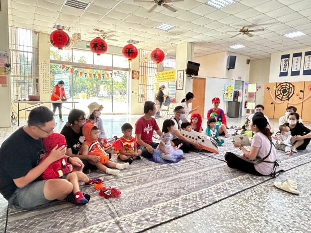 繪本《歡樂萬聖節》-1